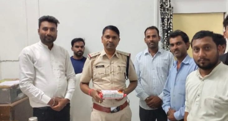 थाना प्रभारी का स्वागत एवं अभिनंदन